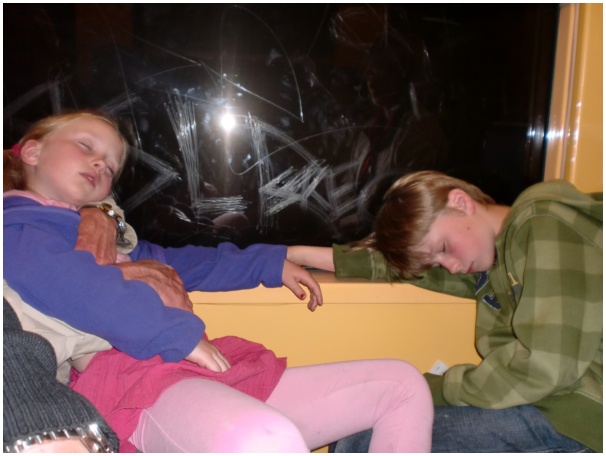 584x433 pixels (81K)