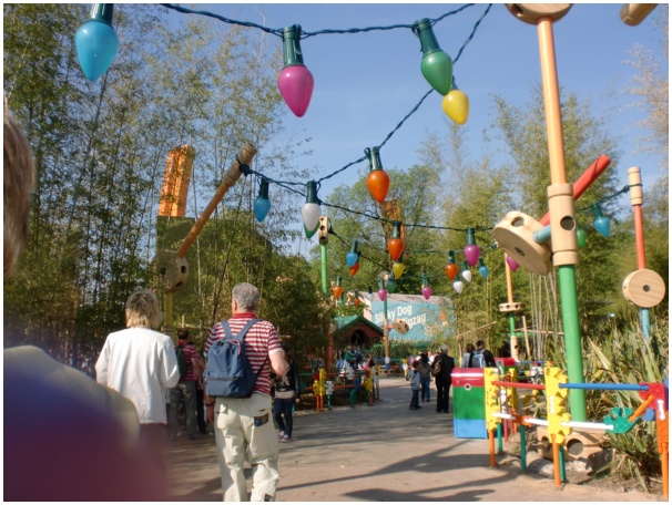 584x433 pixels (145K)