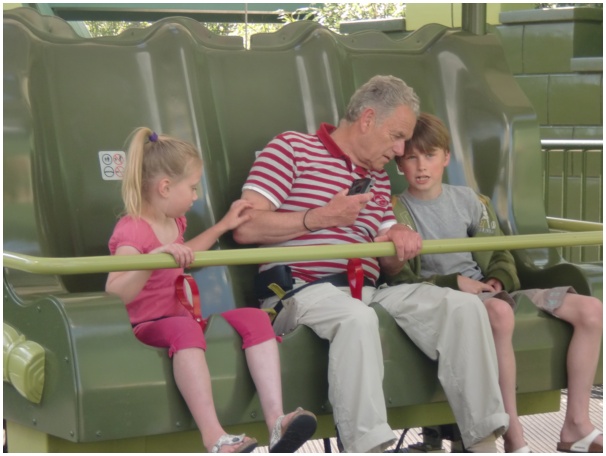 584x433 pixels (87K)