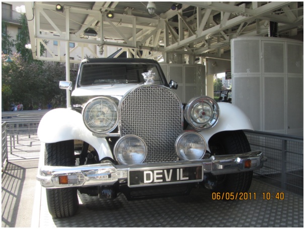 584x433 pixels (115K)