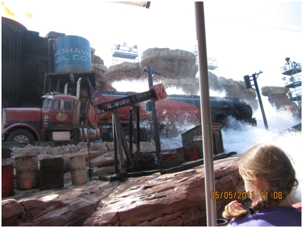 584x433 pixels (103K)