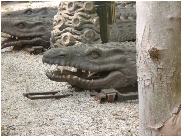 584x433 pixels (139K)