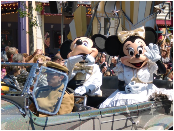 584x433 pixels (140K)