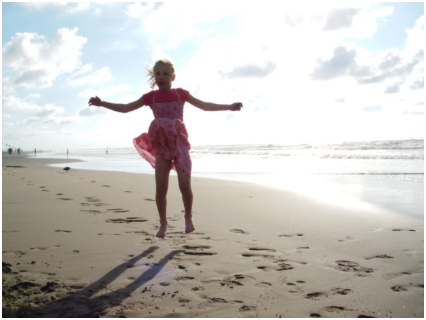 584x433 pixels (69K)