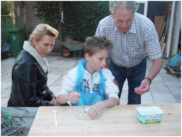 584x433 pixels (107K)