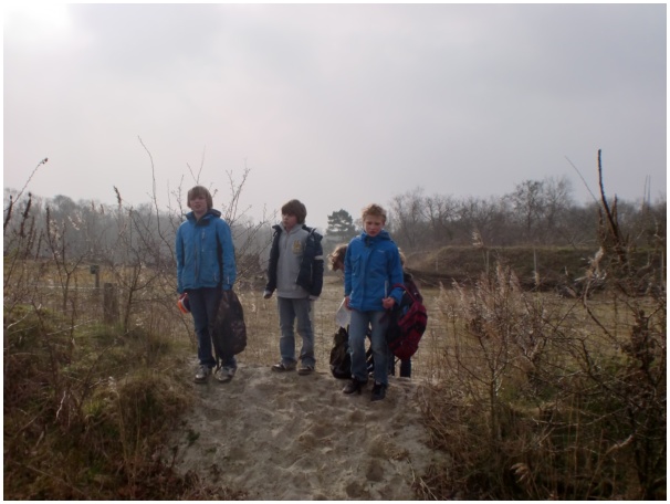 584x433 pixels (86K)