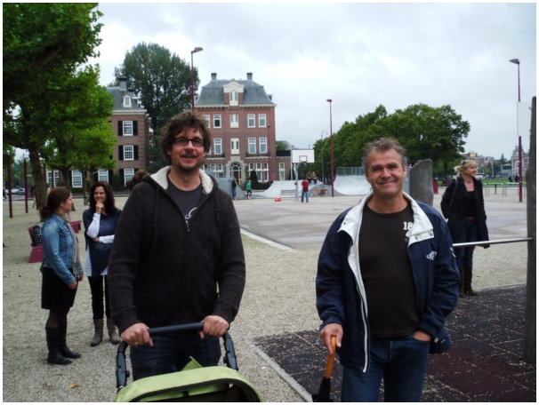 584x433 pixels (111K)