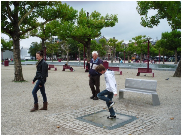 584x433 pixels (141K)