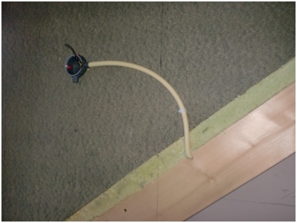 584x433 pixels (81K)