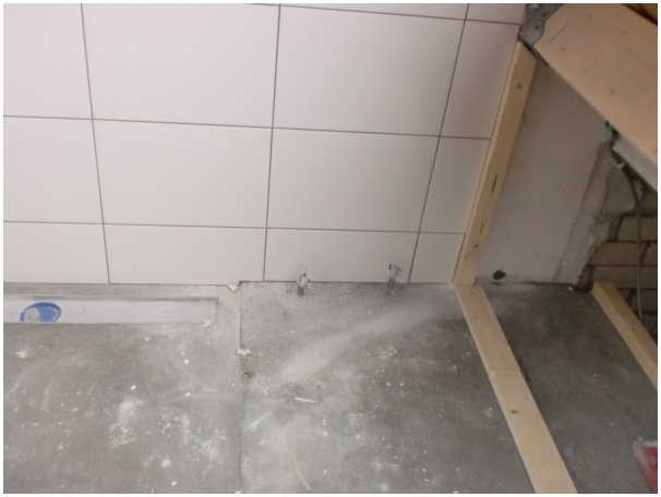 584x433 pixels (59K)