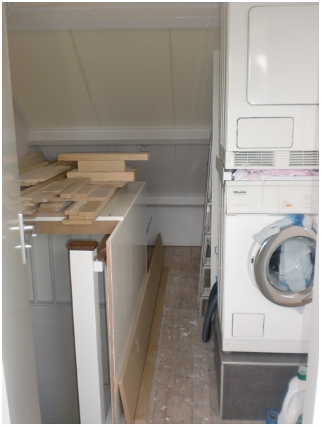 434x583 pixels (62K)