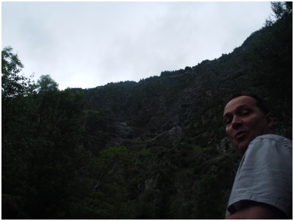 584x433 pixels (67K)