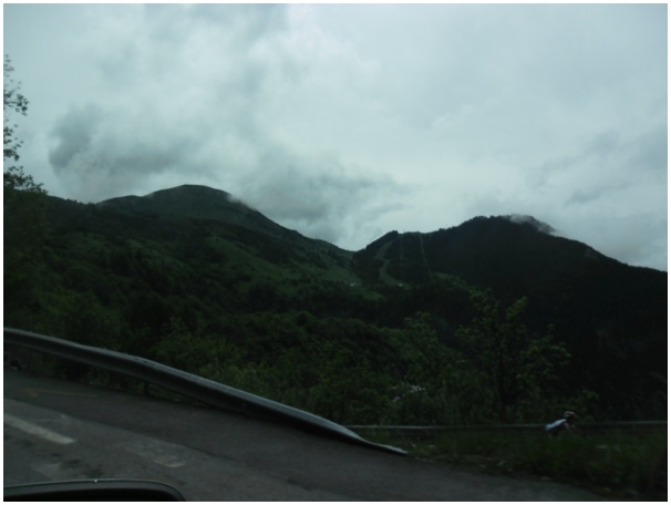 584x433 pixels (54K)