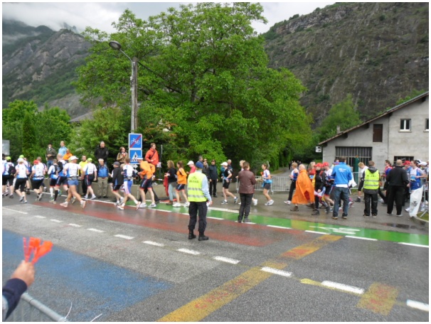 584x433 pixels (141K)