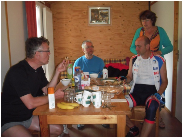 584x433 pixels (94K)