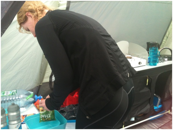 584x433 pixels (81K)