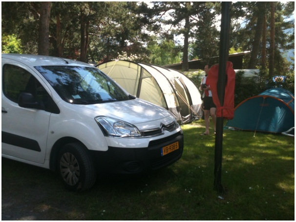 584x433 pixels (113K)