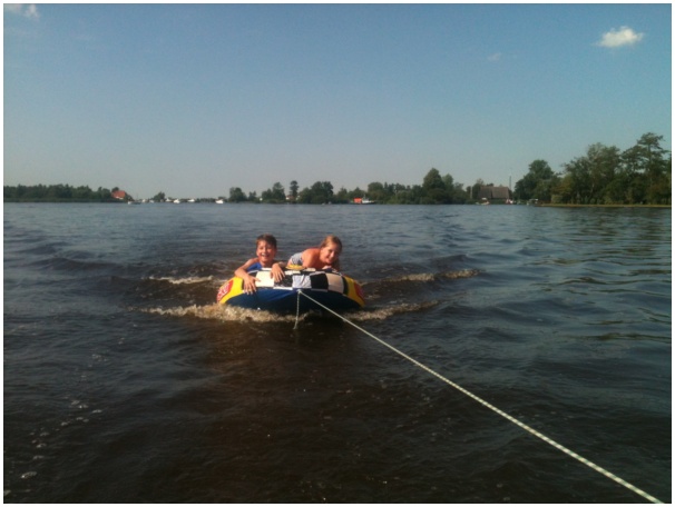 584x433 pixels (77K)