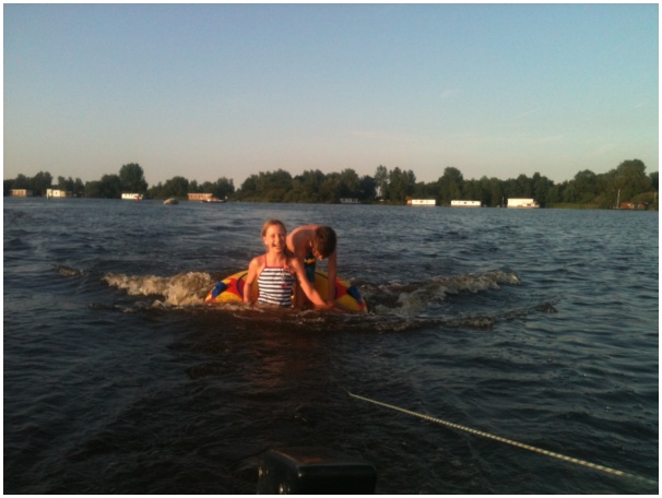 584x433 pixels (80K)