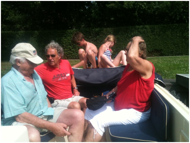 584x433 pixels (99K)