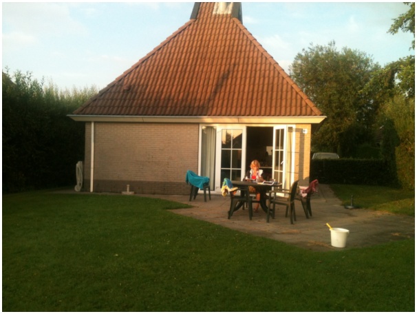 584x433 pixels (93K)