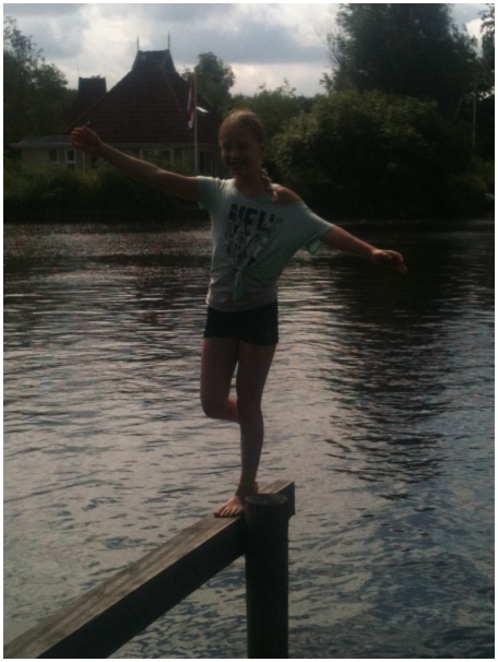 434x583 pixels (91K)