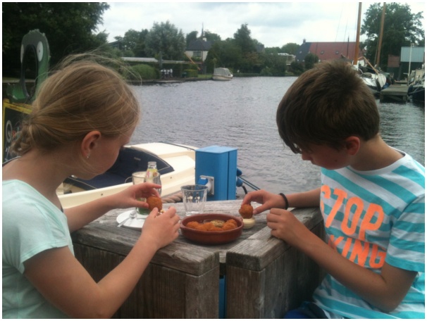 584x433 pixels (99K)