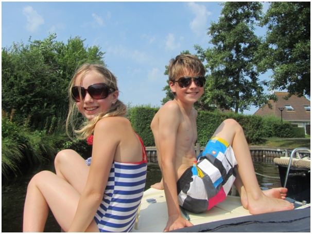 584x433 pixels (126K)