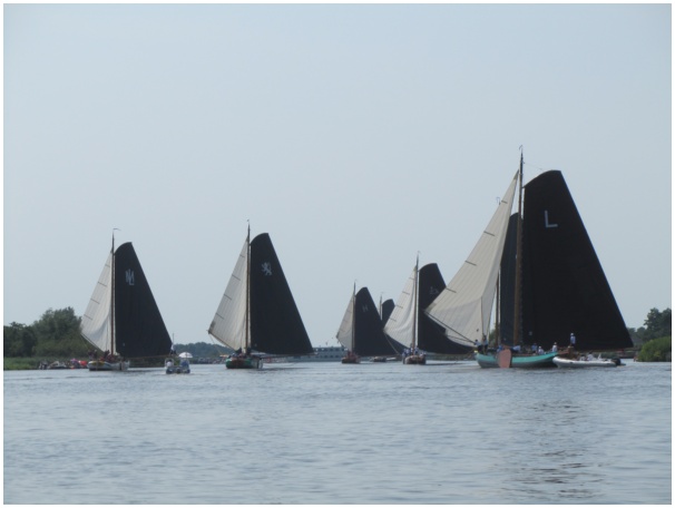 584x433 pixels (54K)