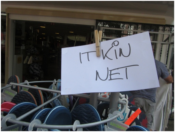 584x433 pixels (85K)