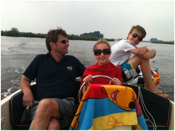 584x433 pixels (88K)