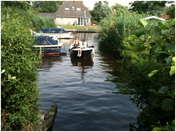 584x433 pixels (140K)