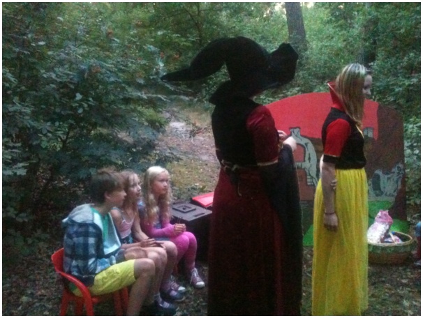 584x433 pixels (117K)