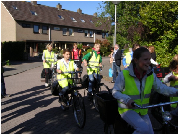 584x433 pixels (122K)