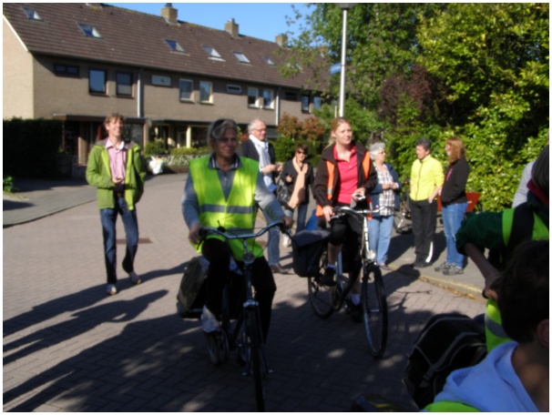 584x433 pixels (112K)