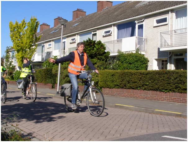 584x433 pixels (142K)