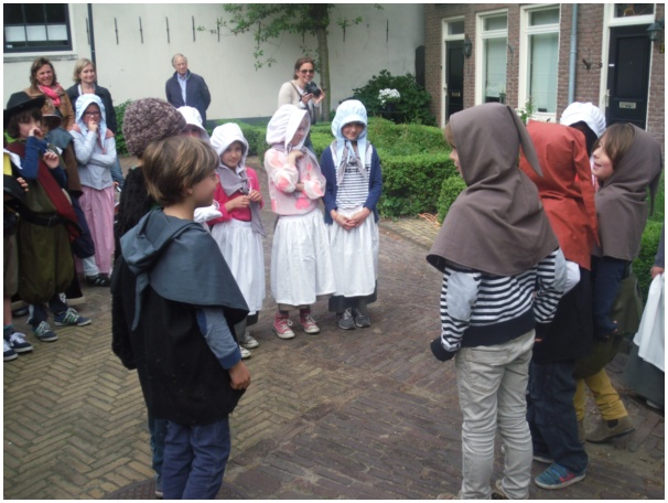 584x433 pixels (114K)