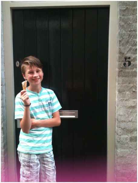 434x583 pixels (83K)