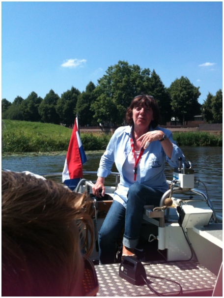 434x583 pixels (103K)