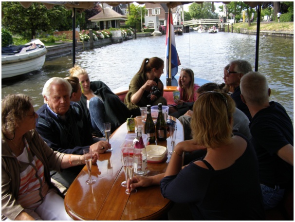 584x433 pixels (121K)