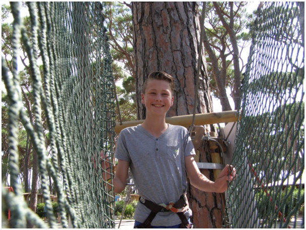 584x433 pixels (169K)