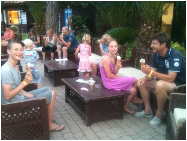 584x433 pixels (101K)