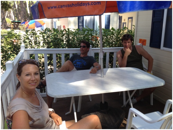 584x433 pixels (119K)