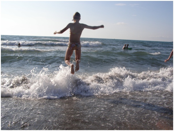 584x433 pixels (106K)