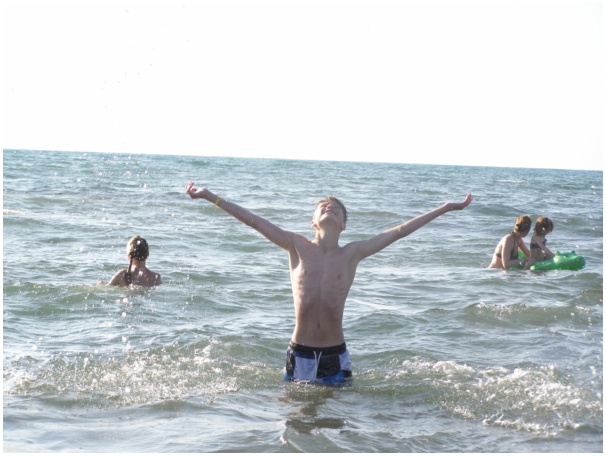 584x433 pixels (91K)