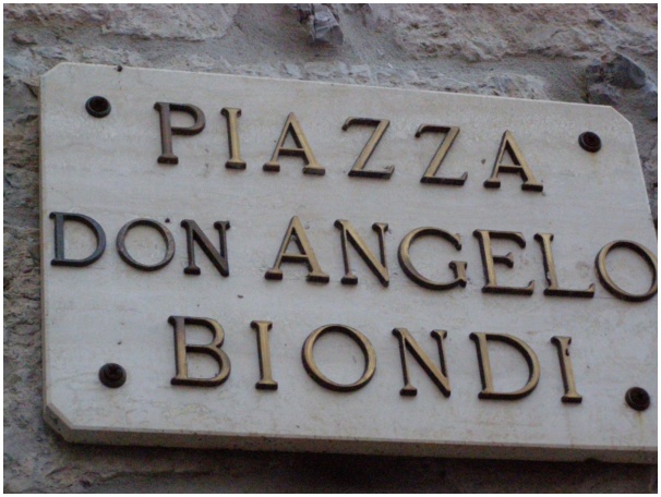 584x433 pixels (104K)