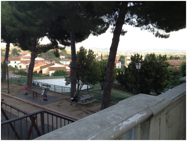 584x433 pixels (110K)