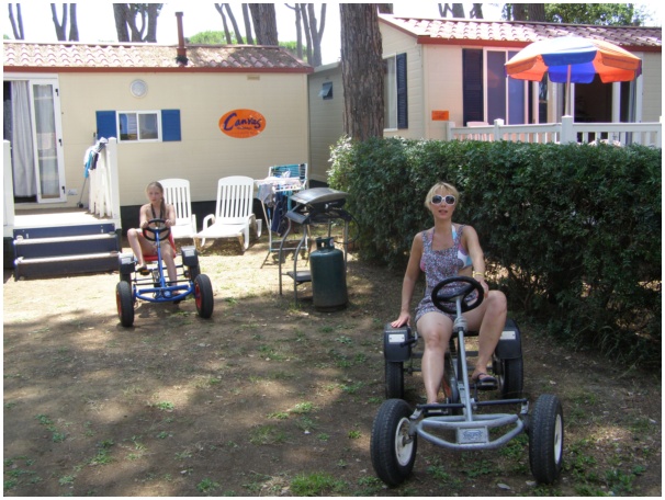 584x433 pixels (137K)