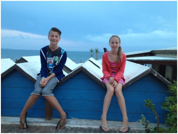 584x433 pixels (91K)