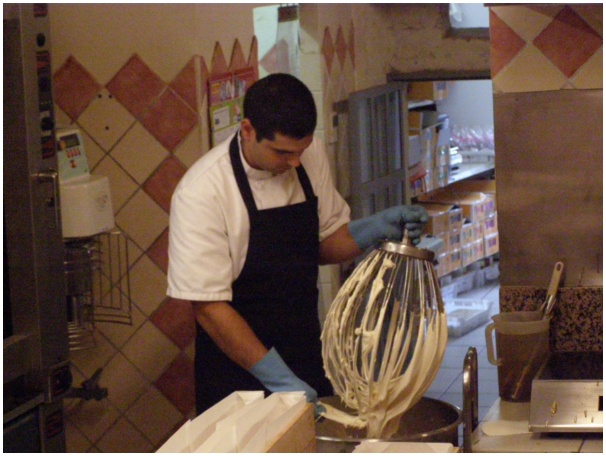 584x433 pixels (108K)